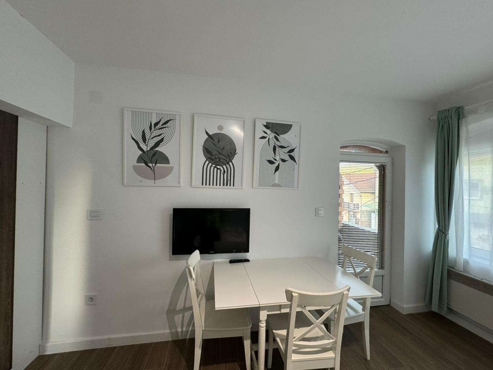 Moms House Hotel Golubac Exterior photo